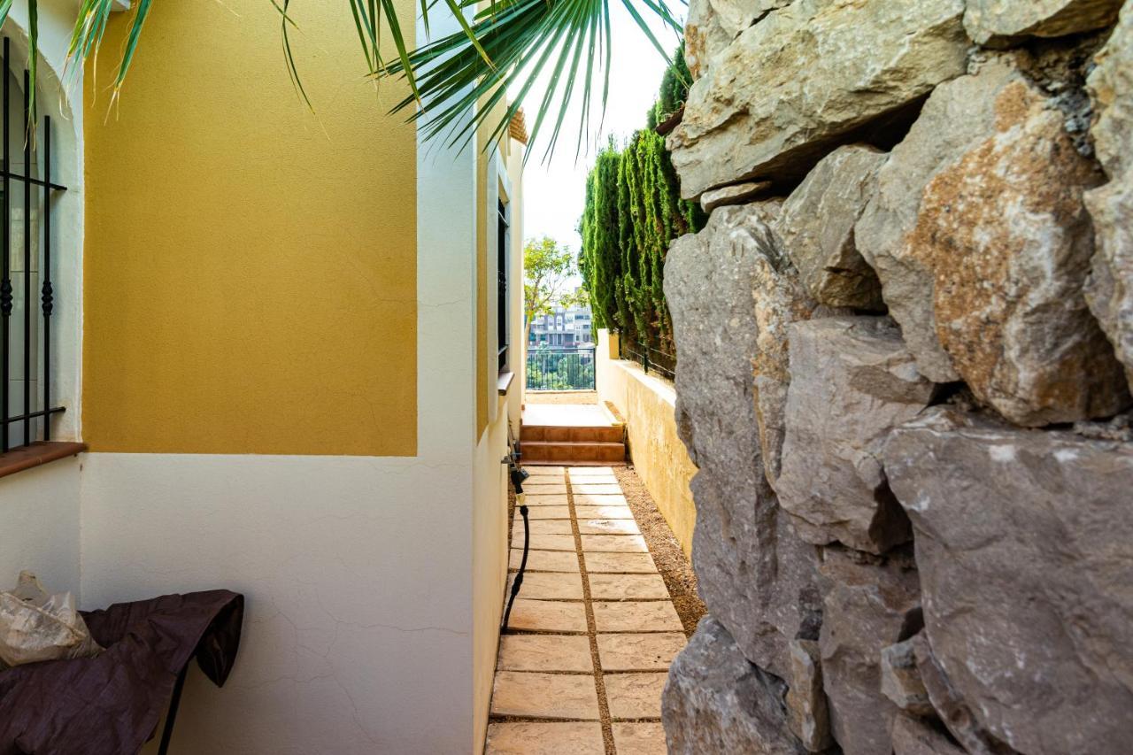 הוילה מוטקסאמל Casa La Rosaleda מראה חיצוני תמונה